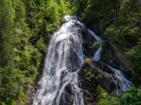 Beim Haslacher Schleierwasserfall im Kalser Tal
